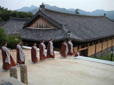  가련한 상황의 화려함! 고려시대 도화승의 섬세하고 서정적인 보문화